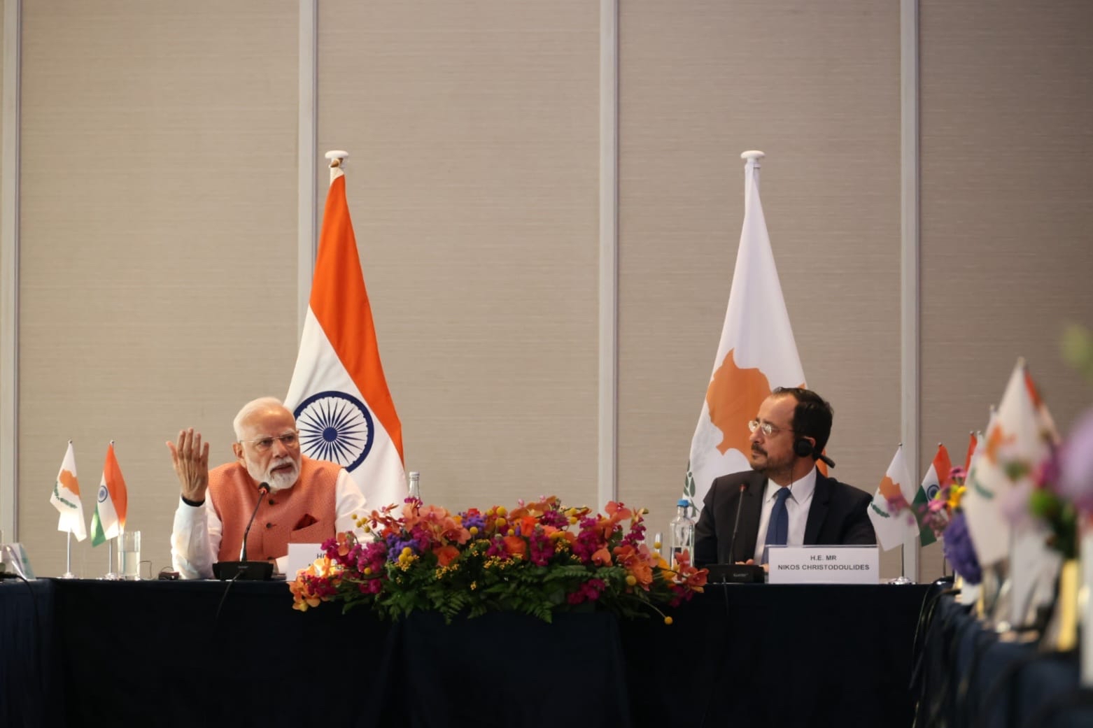 Prime Minister Narendra Modi and President Nikos Christodoulides at the India–Cyprus roundtable